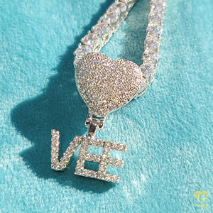 สร้อยคอจี้รูปหัวใจ "VEE" สุดหรู ประดับเพชรเต็มเส้น สร้อยเทนนิสแฟชั่น ของขวัญเครื่องประดับ - Product Image 3