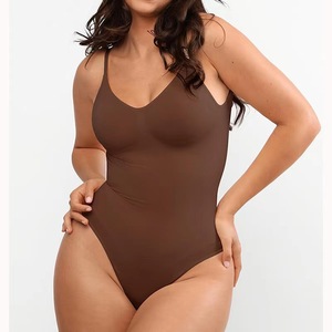 Body sculptant string dos en U pour femme, bretelles spaghetti réglables, sans couture, effet ventre plat, dos nu, idéal sous les robes - Product Image 5