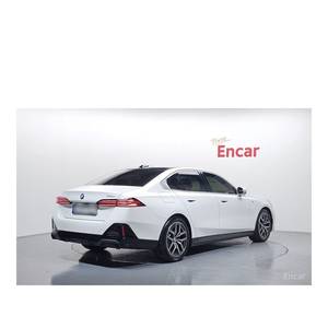 BMW Série 5 520i M Sport 2023, 27 882 km, boîte automatique, sièges en cuir, conduite à gauche, avec caméra de recul - Product Image 2