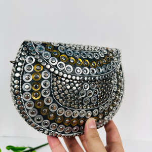 OEM Custom Modern Polished Sculpture Bridal Aluminium Frame Stylish Antique <b>Gold</b>-Plated <b>Clutch</b> Shoulder <b>Purse</b> Wedding - Product Image 1