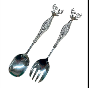 Cuchara para ensalada con mango esculpido en forma de asta de ciervo, de acero inoxidable con acabado plateado espejo, para una presentación elegante y para el servicio de invitados, hecha a mano. - Product Image 1