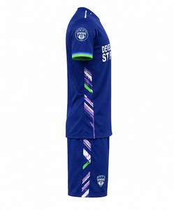 Ensemble de maillots de football personnalisés sublimés bleu roi, respirant, uniforme d'entraînement de football pour hommes, manches courtes, vêtements de sport pour match d'équipe - Product Image 4