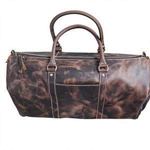 Sac à bandoulière de voyage vintage en cuir de buffle véritable personnalisé OEM, imperméable, avec logo crocodile imprimé sur un seul côté - Product Image 1