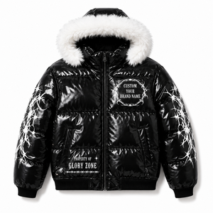 Blouson matelassé noir personnalisé en similicuir verni avec capuche en fourrure et motif graphique fil de fer barbelé pour homme et femme, idéal pour l'hiver et les activités de plein air - Product Image 1
