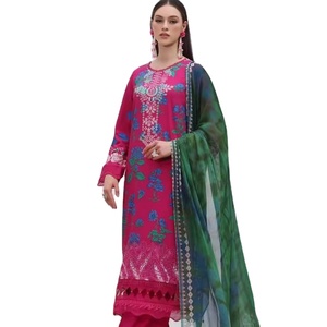 ชุดสูทผ้าซาตินสำหรับสุภาพสตรีสไตล์สุภาพชุดฤดูหนาวปักลายชิกันคาริวิสคอสของปากีสถาน - Product Image 1