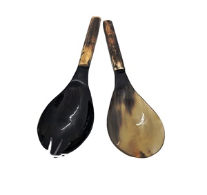 Cuchara de Cuerno de Búfalo Hecha a Mano, Cubertería para Ensalada de la India para Exportación, Artesanía India con Pulido a Mano por Lodi Impex - Product Image 2