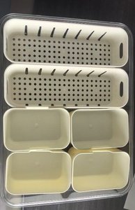 Boîte de rangement alimentaire en plastique transparent à 6 compartiments avec bacs amovibles, poignée et couvercle verrouillable - Product Image 2