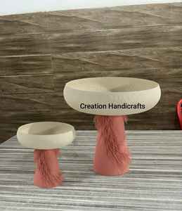 Cuenco Decorativo de Pedestal Hecho a Mano de Lujo, Cuenco Moderno de Diseño para Centro de Mesa, Decoración del Hogar - Product Image 1