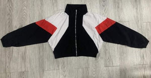 Ensemble de survêtement léger personnalisé pour femme en nylon avec fermeture éclair intégrale, veste courte imprimée coupe-vent et short imperméable à séchage rapide - Product Image 5