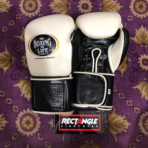 ถุงมือชกมวยหนังวัวแท้แบบผูกเชือก รุ่น Custom No Boxing no Life สำหรับฝึกซ้อมและแข่งขัน ซึมซับเหงื่อ แห้งเร็ว รับผลิตแบบ OEM จำนวนมาก - Product Image 5