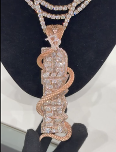 Colgante de Diamantes en Oro Rosa con Diseño de Serpiente, Estilo Hiphop, Joyería para Hombre, Diamantes Naturales de Corte Brillante Redondo, Uso Diario - Product Image 1