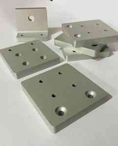 Plaques industrielles en acier inoxydable usinées CNC avec fraisage 5 axes, usinage VMC, électroérosion à fil, brochage, pièces de fabrication - Product Image 1