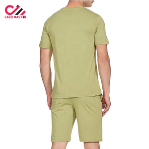 Ensemble court personnalisé à prix abordable pour homme – Chemise boutonnée et short décontractés pour la plage et l'été – Tenue de vacances assortie - Product Image 6
