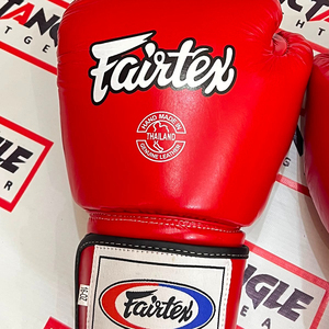 ถุงมือชกมวย Fairtex MMA แบบสั่งทำพิเศษสำหรับมืออาชีพ อุปกรณ์ฝึกซ้อมและต่อสู้คุณภาพสูง ถุงมือมวยไทยสำหรับฝึกซ้อม หนังวัวแท้ - Product Image 3