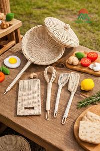 Ensemble d'ustensiles de cuisine en rotin faits à la main, paniers de rangement naturels tissés, style rustique - Product Image 6