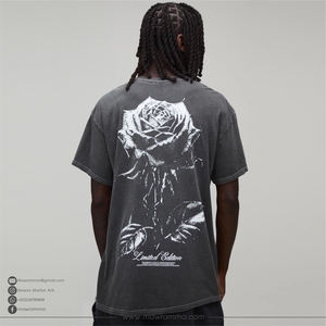 T-shirt unisexe surdimensionné en coton personnalisé OEM, 100 % coton, écologique, séchage rapide, impression numérique d'illustrations d'horreur, streetwear - Product Image 2