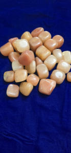 หินชุบหินอัญมณีสีเหลืองส้มสำหรับใช้ตกแต่งเป็นของขวัญบำบัดหินอัญมณีก้อนเล็กๆจากผู้จำหน่ายจำนวนมาก - Product Image 3