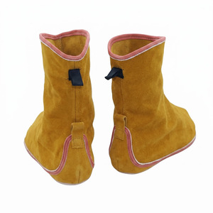 Couvre-chaussures de soudage en cuir de vachette pleine fleur robuste, protège-tibias de sécurité industrielle pour la construction, ignifuge, certifié CE Niveau D - Product Image 2