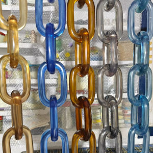 Cadenas de resina personalizables de gran tamaño y colores claros, disponibles en varios colores. - Product Image 1