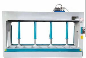 DIVINE MACHINERY SOLUTION - Máquina Prensa Semiautomática Industrial para Láminas de Plástico Reciclado de 8FT x 4FT y 60 Toneladas - Product Image 4