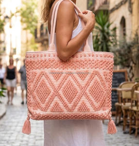 Bolsos Bohemios Acolchados de Diseño, Bolsos de Alta Calidad con Patrón de Diamantes Amarillos, Bolsos Boho Hechos a Mano en India con Diferentes Colores de Tela - Product Image 3