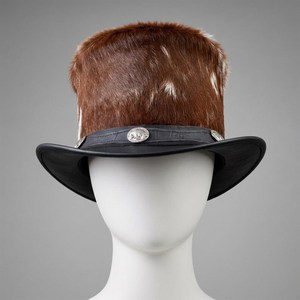 Sombrero de Piel con Borde de Cuero Negro, Bordado a Mano y Botones Plateados, Estilo Inglés, para Uso en Exteriores en Invierno, para Adultos, 50-56CM - Product Image 1