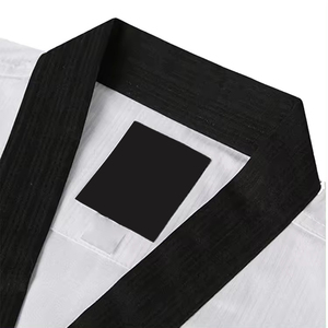 ชุดคาราเต้ OEM รุ่นใหม่ น้ำหนักเบา แห้งเร็ว ระบายอากาศได้ดี ผลิตจากโพลีเอสเตอร์/ผ้าฝ้าย รับทำโลโก้ ผลิตในปากีสถาน ชุดสำหรับศิลปะการต่อสู้ - Product Image 4