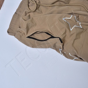 Pantalones de esquí unisex personalizados al por mayor, impermeables 10.000 mm, transpirables, de secado rápido, con forro polar, holgados, tipo cargo, para nieve. - Product Image 3