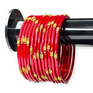 Bracelets en verre imitation perle plaqué or finition rouge brillant de qualité supérieure avec travail de cristal, élégants et tendance pour les mariages - Product Image 1