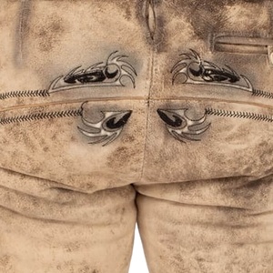 Shorts en cuir bavarois pour hommes, personnalisés OEM, Lederhosen traditionnels allemands brodés pour l'Oktoberfest et les festivals culturels, coupe mi-plate - Product Image 4
