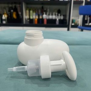 ขวดโฟม HDPE สีขาวขนาด 300 มล. พร้อมหัวปั๊มโฟม สำหรับผลิตภัณฑ์ดูแลเด็กและผลิตภัณฑ์ดูแลส่วนบุคคล ผลิตในเวียดนาม ขายส่ง - Product Image 6