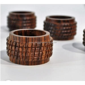 Organisateur de serviettes en bois rond moderne, écologique, durable, pour le rangement de bijoux, design élégant et compact pour la maison et les voyages - Product Image 1