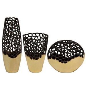 Pot de fleurs en métal beige moderne, design minimaliste, support pour plantes d'intérieur, décoration de bureau, finition thermolaquée - Product Image 1
