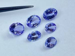 Tanzanita facetada de forma ovalada, piedras sueltas de varios tamaños de 4x3mm a 8x6mm, calibradas, lote para la elaboración de joyería. - Product Image 6