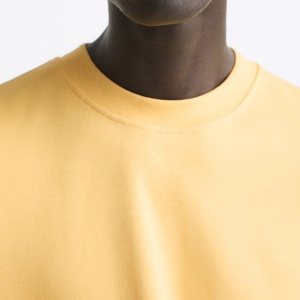 T-shirt noir en polyester tricoté pour homme, 220 grammes, col oversize, manches courtes, coupe ample, style streetwear décontracté, anti-rétrécissement - Product Image 5