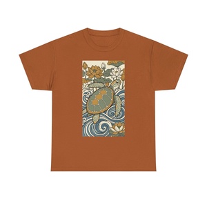 Camiseta Oversize de Seda Estampada con Diseño Japonés de Tortuga Koi, 220 Gramos, Color Sólido - Product Image 1