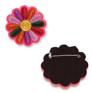 Nouvelle Arrivée Badges et Écussons de Luxe en Tissu Feutre Brodé de Paillettes et de Fil Métallique pour Blazer, Design Personnalisé pour Badges Métalliques - Product Image 1