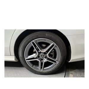 Mercedes-Benz Classe E E250 AMG Line Juillet 2022 24 034 km Émissions Euro V Boîte de vitesses automatique Sièges en cuir Volant à gauche Arrière - Product Image 5