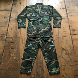 Uniforme de Taekwondo Regal Three BJJ Camuflaje, 100% Poliéster Transpirable, Trajes de Taekwondo Unisex - Product Image 1