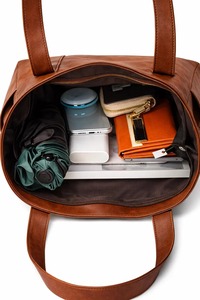 Sac à main élégant en cuir pour femmes, de qualité supérieure, à porter en bandoulière ou sur l'épaule, idéal pour le bureau, les voyages et les occasions décontractées, disponible à un prix avantageux - Product Image 5