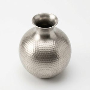 Vase en satin argenté brossé de 20 cm, fait main, en acier inoxydable et aluminium, pour la décoration de la maison, les hôtels, les mariages, comme centre de table - Product Image 4