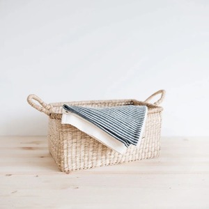 Panier en jonc de mer tressé à la main, panier de rangement artisanal, vente en gros, écologique, fabriqué au Vietnam - Product Image 1