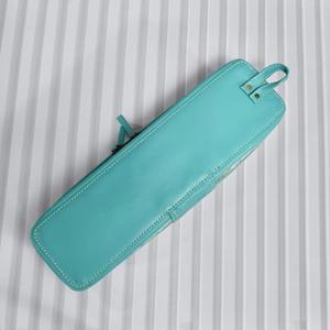 Nouvelle Trousse de Voyage Grande Capacité 2026 en Cuir de Vachette Fait Main à Motifs Floraux pour Fer à Boucler et Lisseur, Résistante à la Chaleur - Product Image 4
