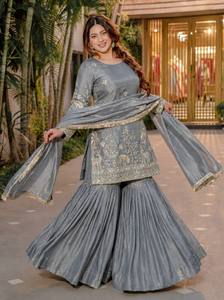 Conjunto de Salwar Kameez de Seda Fendi Pura con Estampado en Relieve, 3 Piezas, Color Gris, para Mujer, con Sharara y Dupatta, Corte Regular, Secado Rápido, para Fiestas y Bodas - Product Image 2