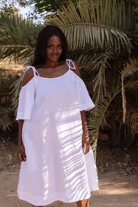 ชุดเดรสลำลองฤดูร้อนแบบเรียบง่าย สีพื้น ซักได้ เป็นมิตรกับสิ่งแวดล้อม ทรงเอ สายเดี่ยวแบบสปาเก็ตตี้ คอแบบผูก สำหรับผู้หญิง สีดำ - Product Image 2