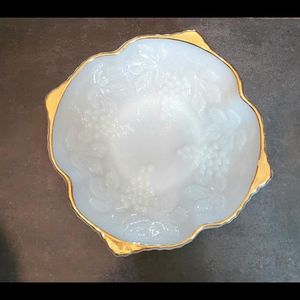 Cuenco Decorativo de Resina de Diseño Más Vendido, Cuenco de Exhibición Hecho a Mano de Lujo para Decoración de Mesa, Disponible al Mejor Precio - Product Image 2