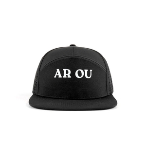 Casquette de golf personnalisée imperméable à 7 panneaux, logo imprimé, respirante, perforée au laser, avec fermeture snapback et étiquette tissée au dos VN, directement de l'usine - Product Image 1