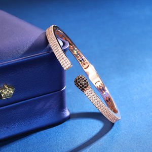Pulsera de tenis para hombre de plata 925 chapada en rodio con diamantes de talla brillante redonda y engaste en canal, de lujo para uso diario - Product Image 2