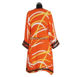 Vestido Bohemio Único BDR015, Vestido de Algodón Afgano Kuchi con Bordado de Seda, Hecho a Mano, Estilo Vintage Banjara Balochi - Product Image 2