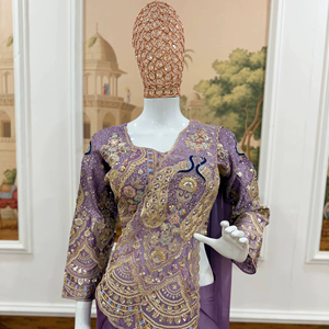 Sari en soie Rangoli élégant prêt-à-porter avec de riches broderies - Product Image 1